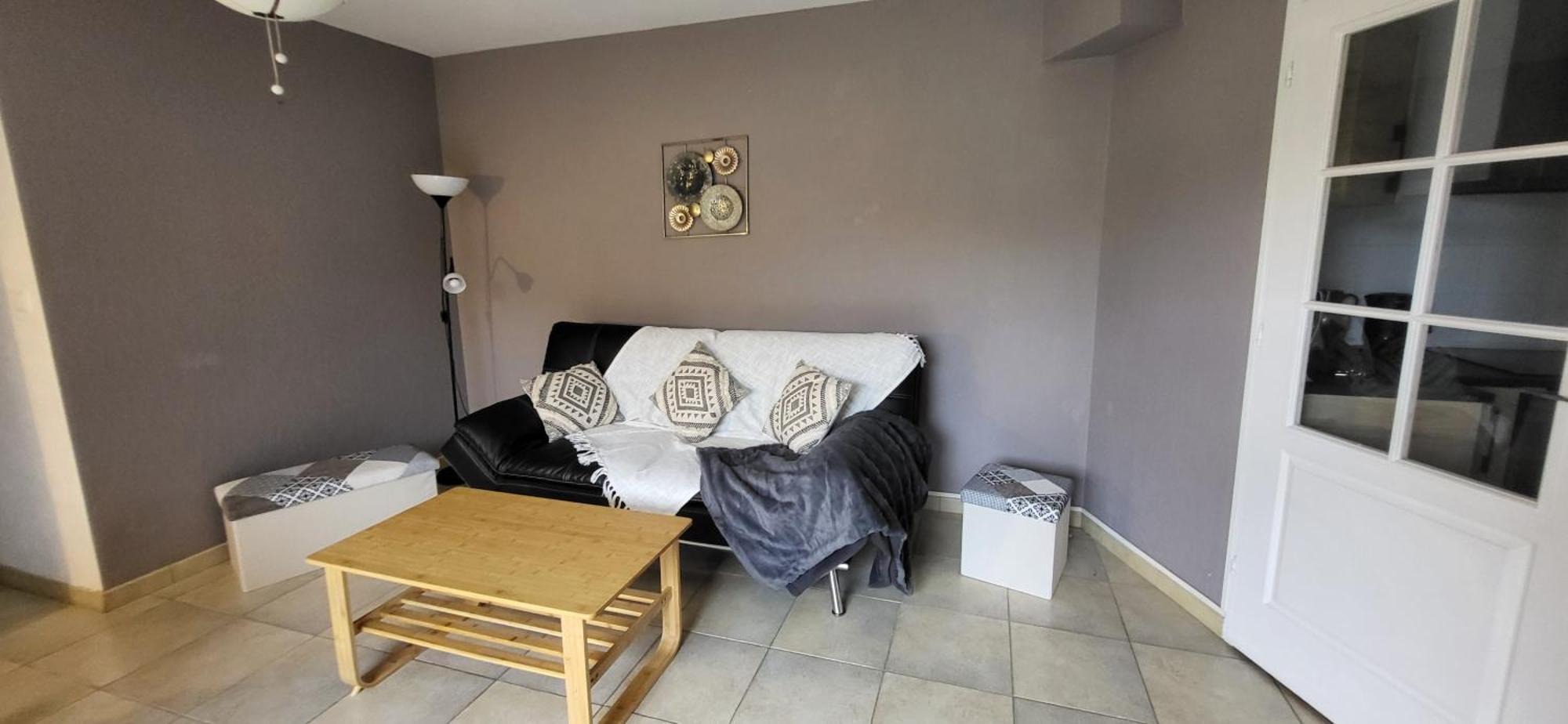 Maison De Plein Pied Avec Jardin Privatif Centre Ville Milly-la-Foret Esterno foto